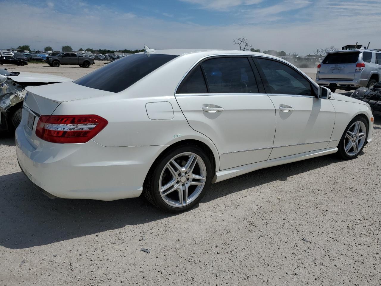 WDDHF5KBXDA741081 2013 Mercedes-Benz E 350