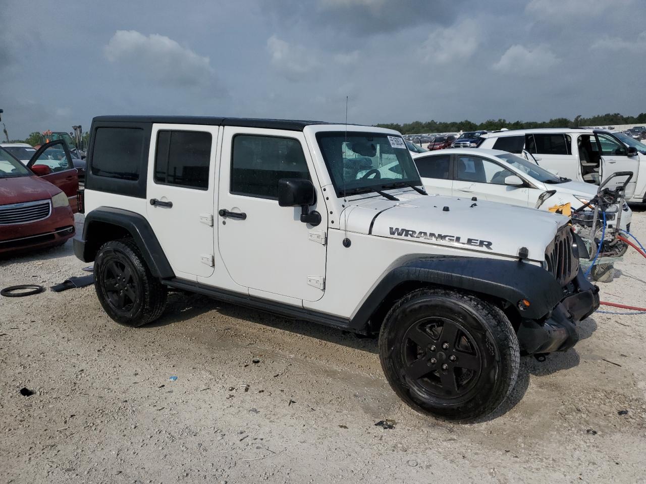 1C4BJWDG5GL166359 2016 Jeep Wrangler Unlimited Sport