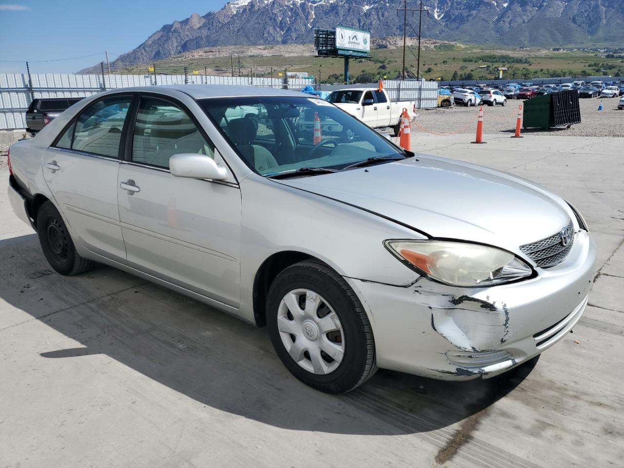 4T1BE32K44U851223 2004 Toyota Camry Le