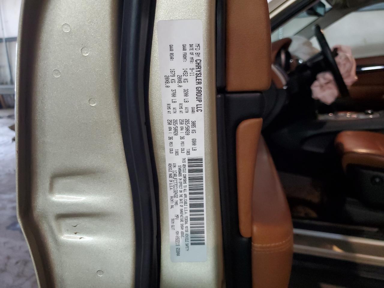 1C4RJFCT7CC132432 2012 Jeep Grand Cherokee Overland