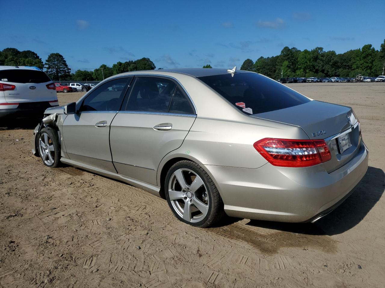 WDDHF5GB4AA094374 2010 Mercedes-Benz E 350