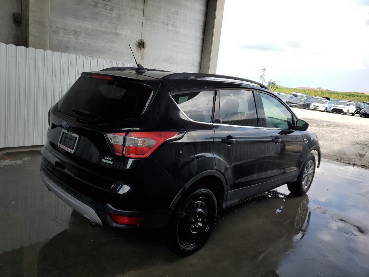 1FMCU0HD0JUB97119 2018 Ford Escape Sel