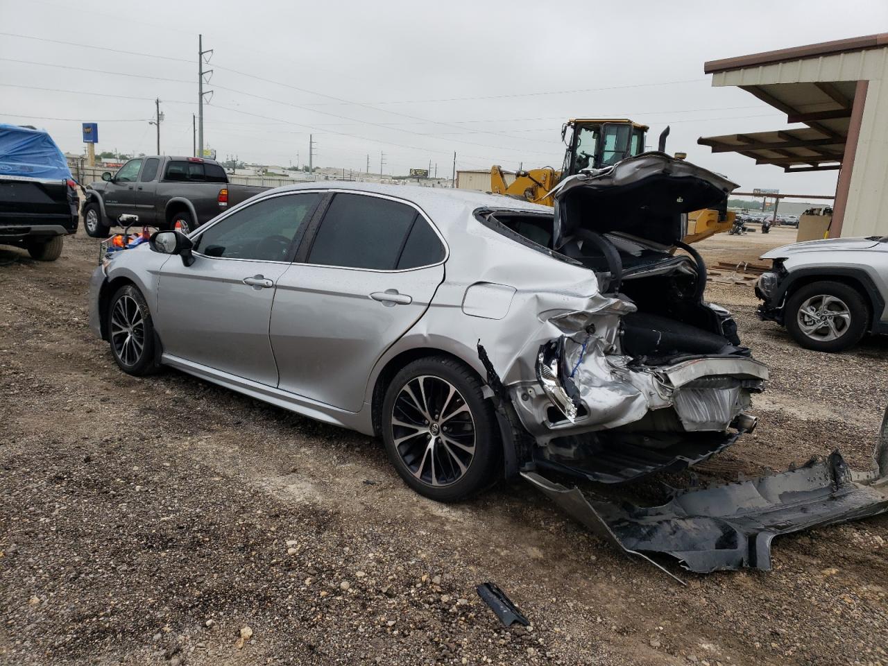 4T1B11HK3JU586149 2018 Toyota Camry L