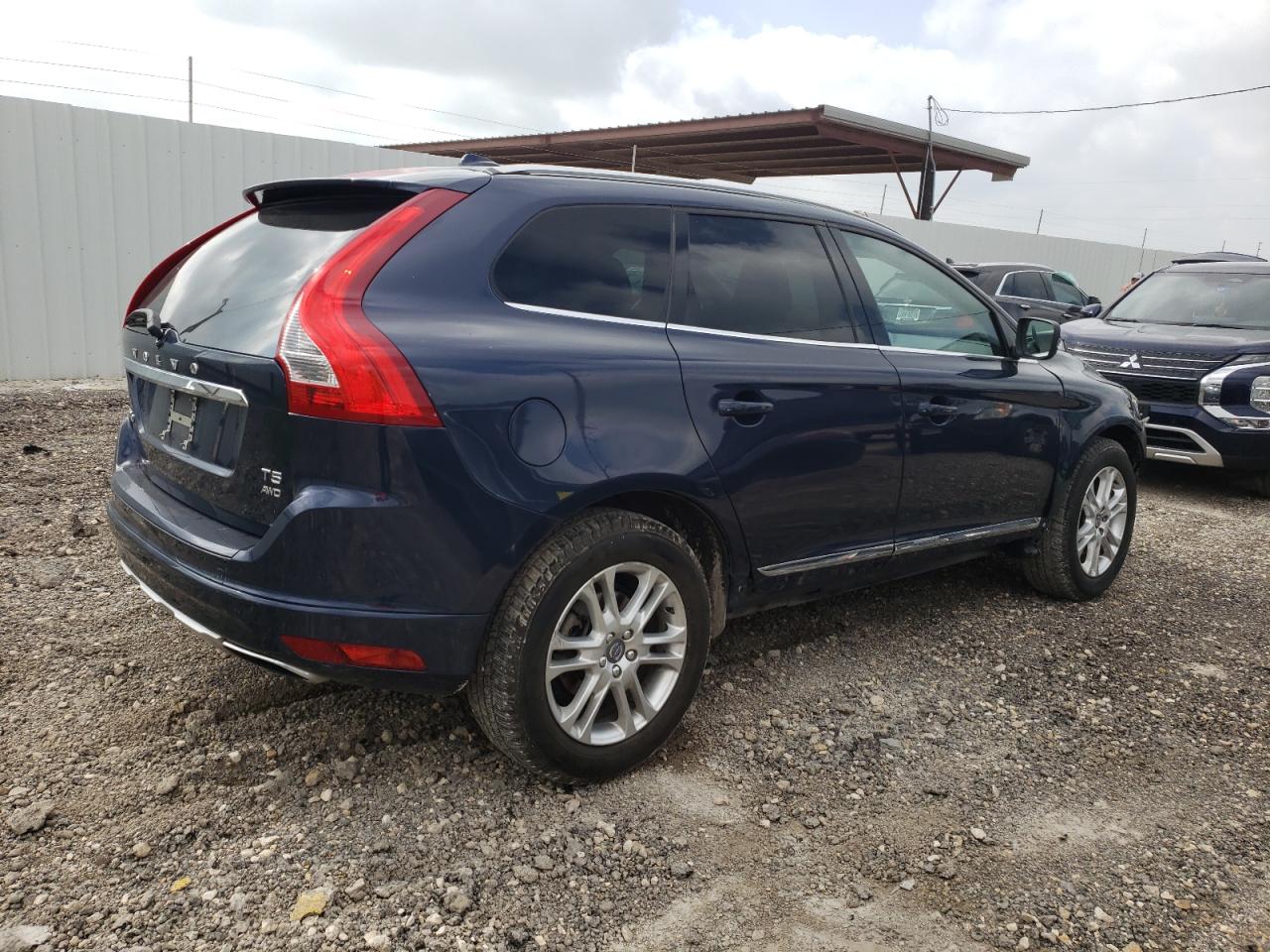 YV4612RK0F2706838 2015 Volvo Xc60 T5 Premier