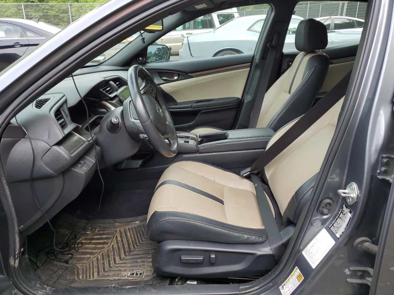 SHHFK7H97JU421876 2018 Honda Civic Sport Touring