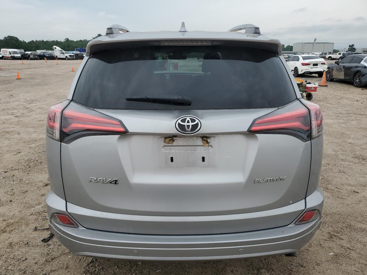 2018 Toyota Rav4 Limited vin: 2T3YFREV0JW415617