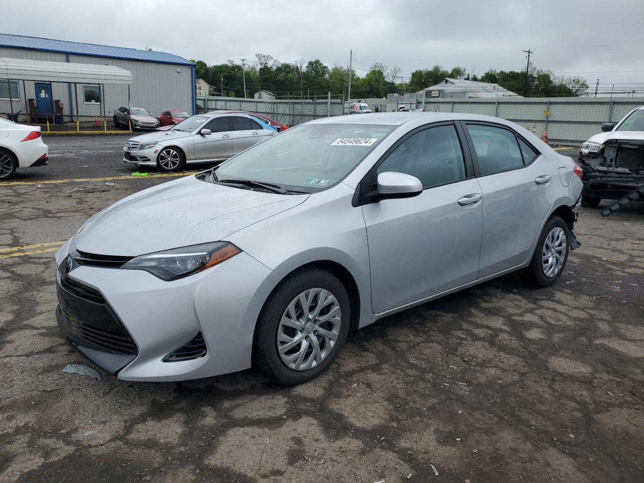 2T1BURHE3JC112428 2018 Toyota Corolla L