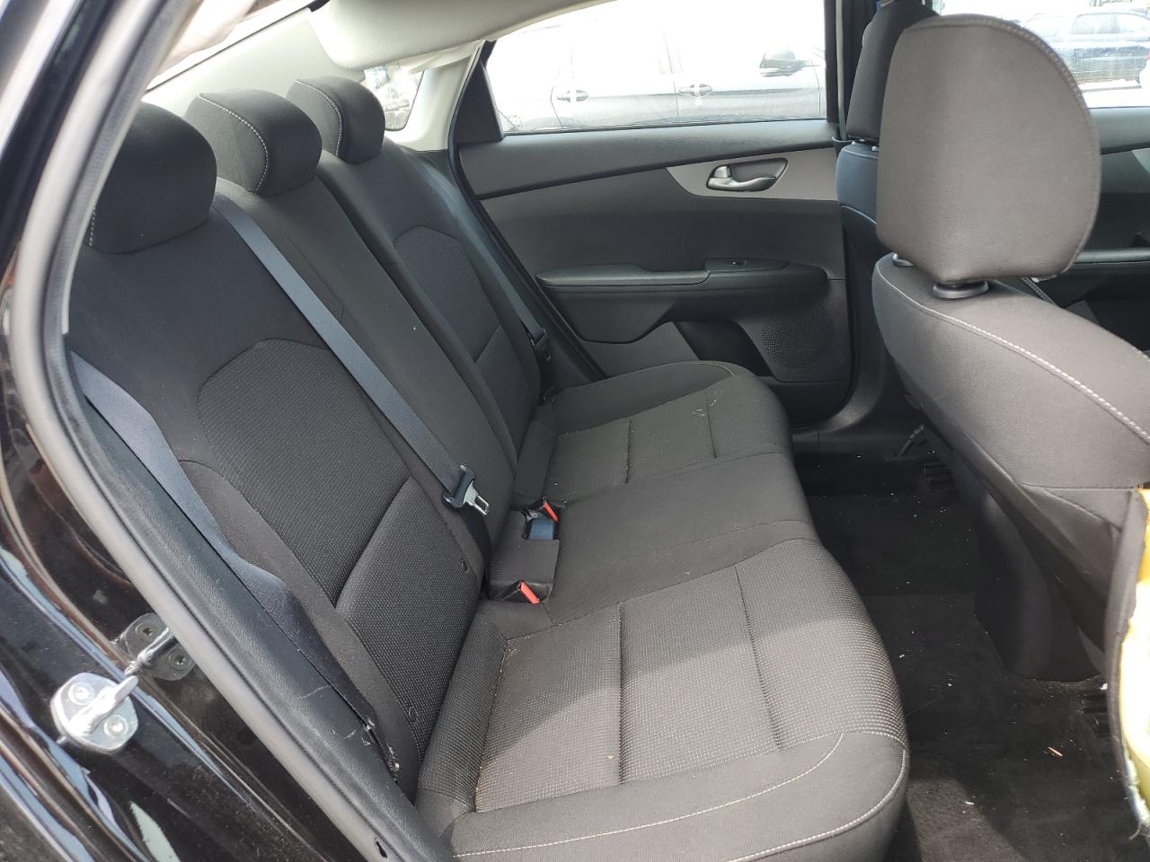 3KPF24ADXME323384 2021 Kia Forte Fe