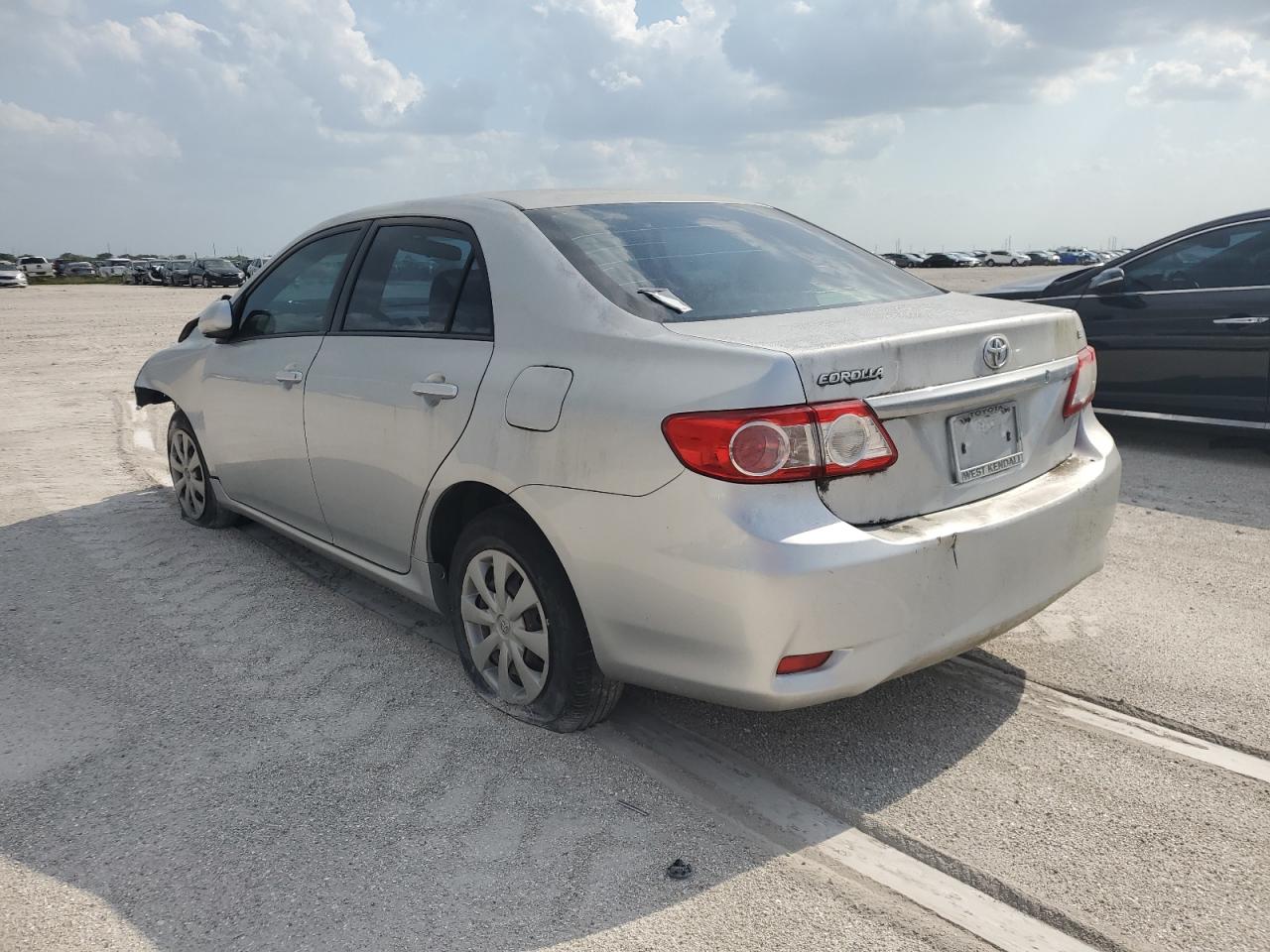 JTDBU4EE5BJ105817 2011 Toyota Corolla Base