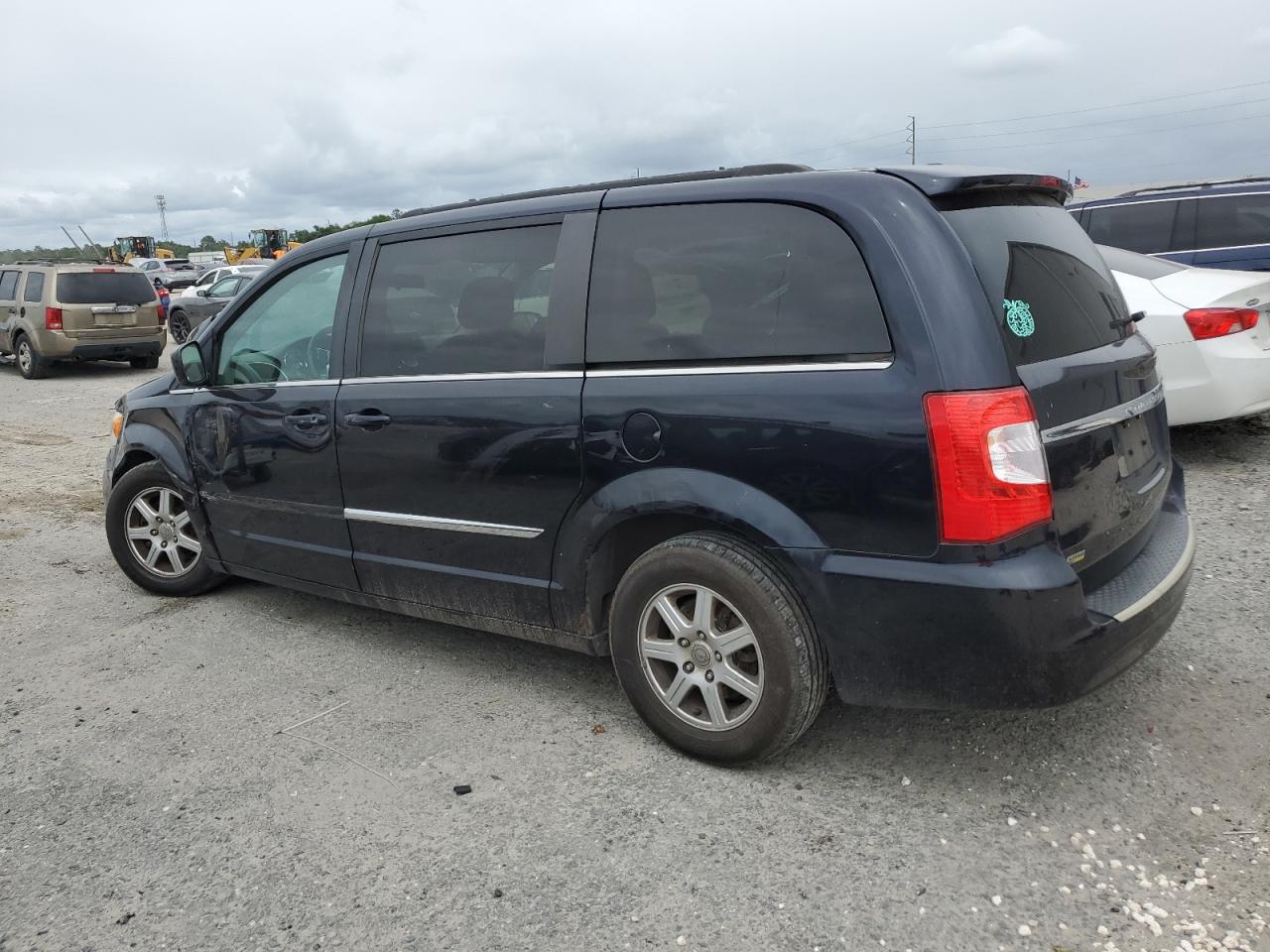 2A4RR5DG5BR641424 2011 Chrysler Town & Country Touring