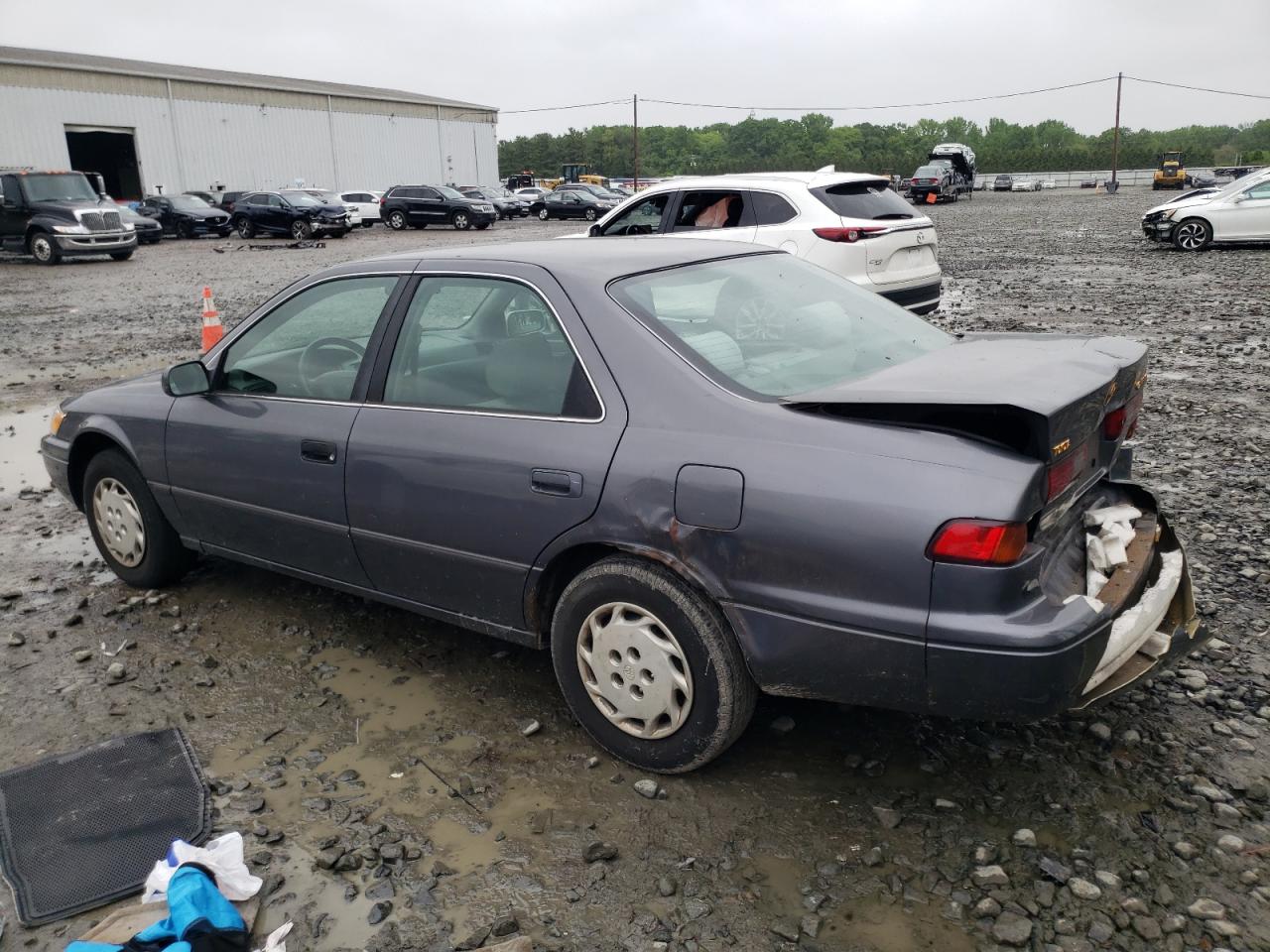 4T1BG22K6VU137230 1997 Toyota Camry Ce