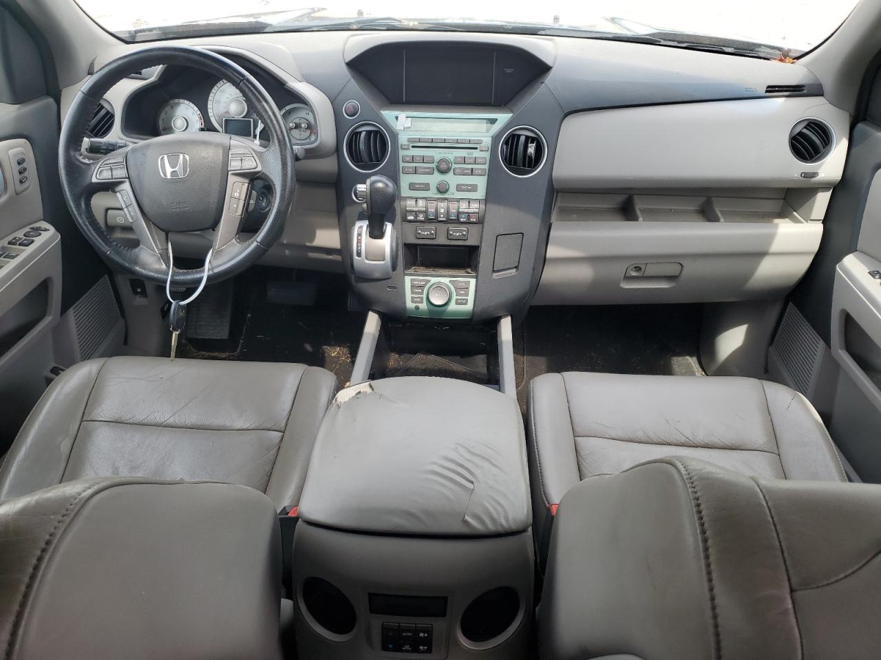 5FNYF4H84AB025361 2010 Honda Pilot Touring