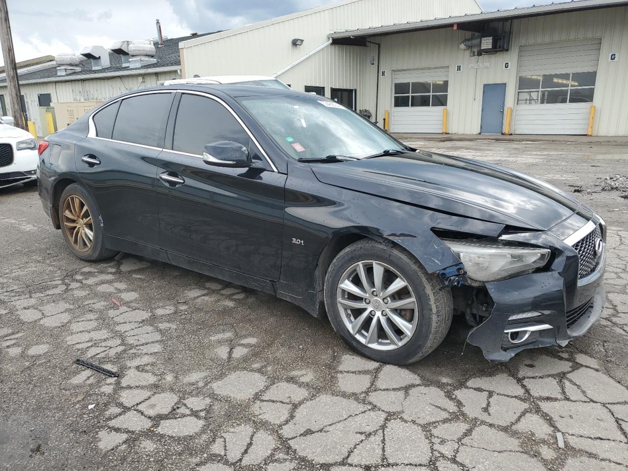 JN1EV7AR2HM833948 2017 Infiniti Q50 Premium