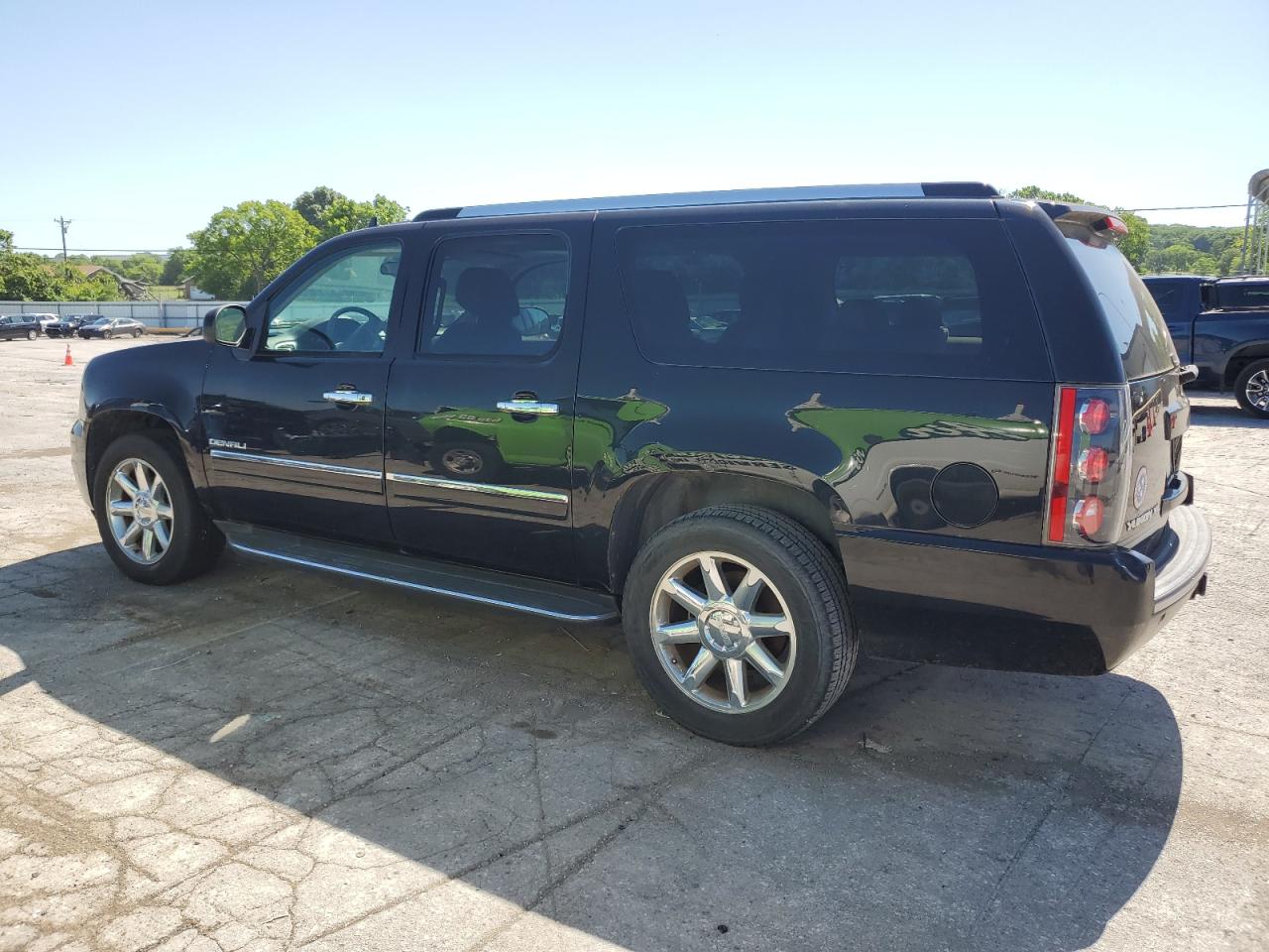 1GKS2MEF9ER167102 2014 GMC Yukon Xl Denali