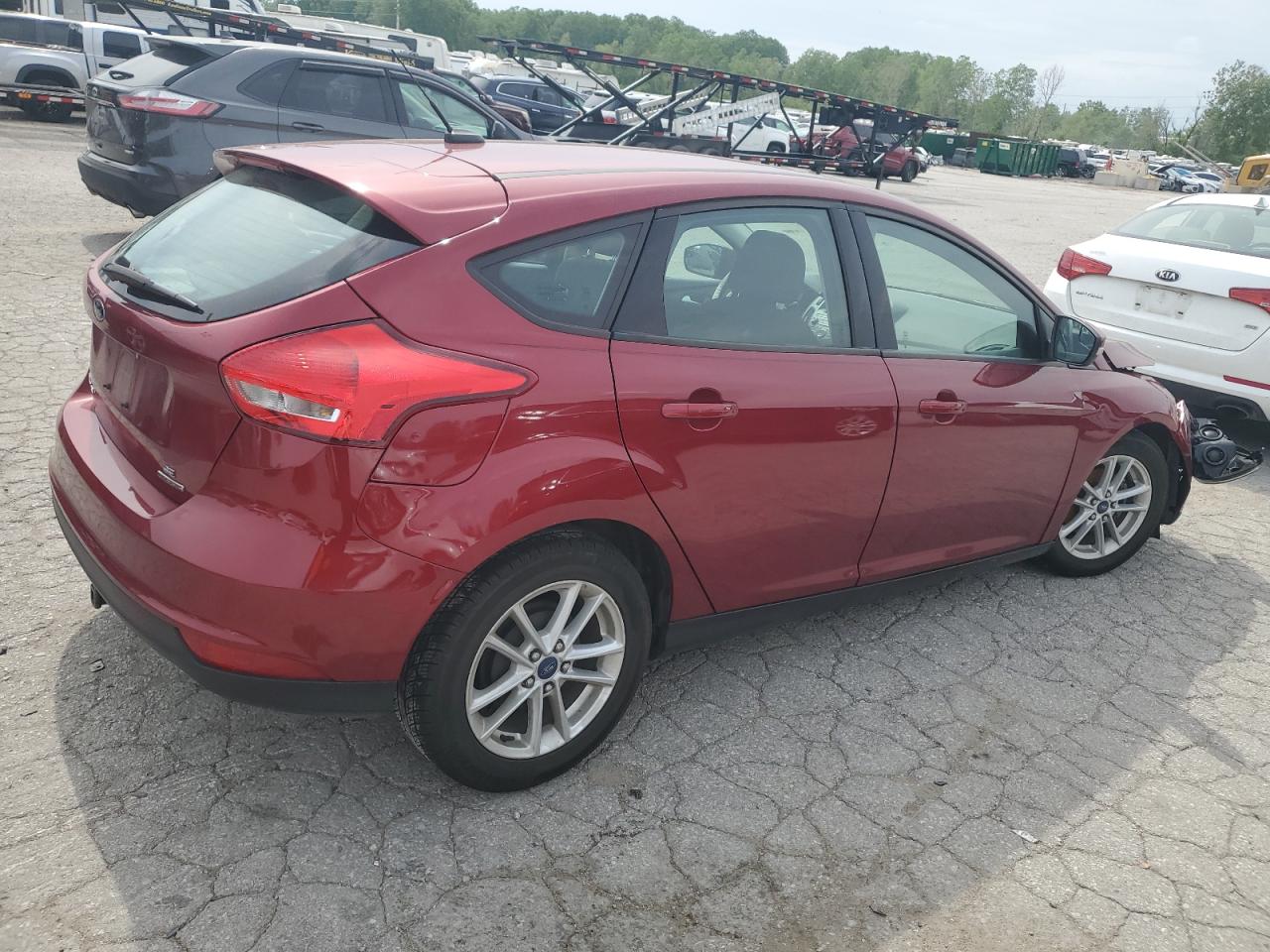 2015 Ford Focus Se vin: 1FADP3K20FL231121