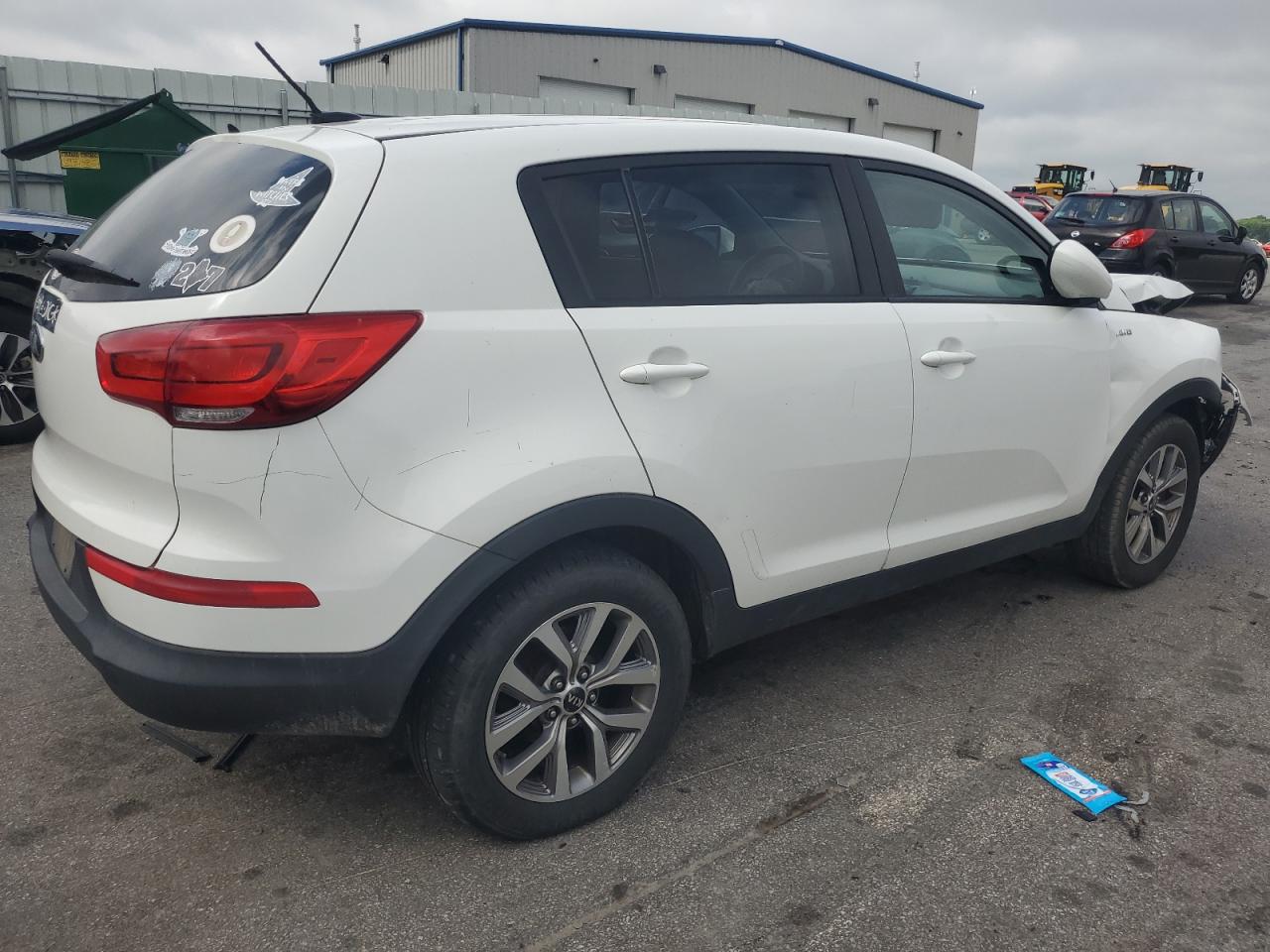 KNDPBCAC5F7773405 2015 Kia Sportage Lx