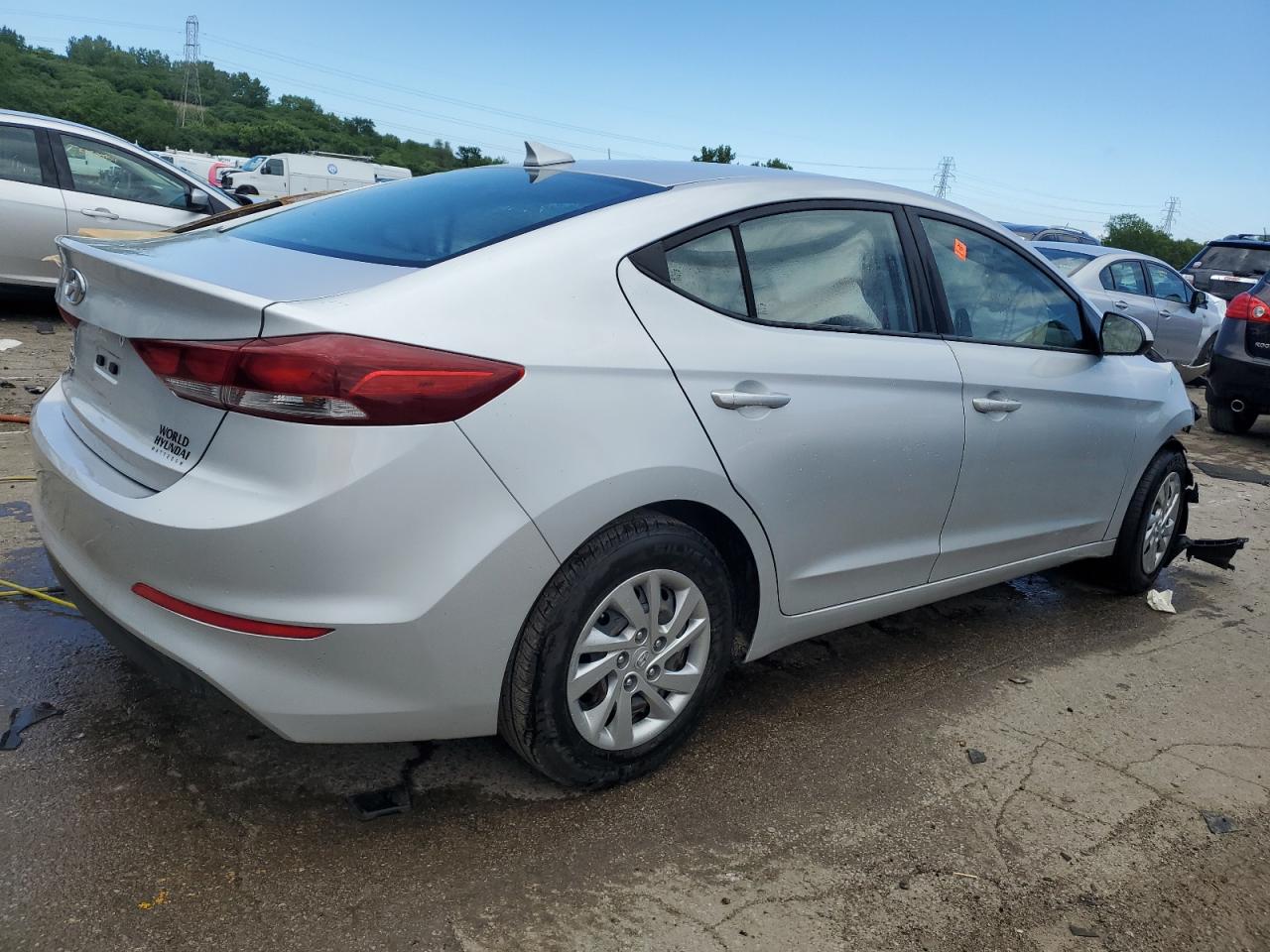 2017 Hyundai Elantra Se vin: KMHD74LF9HU353891