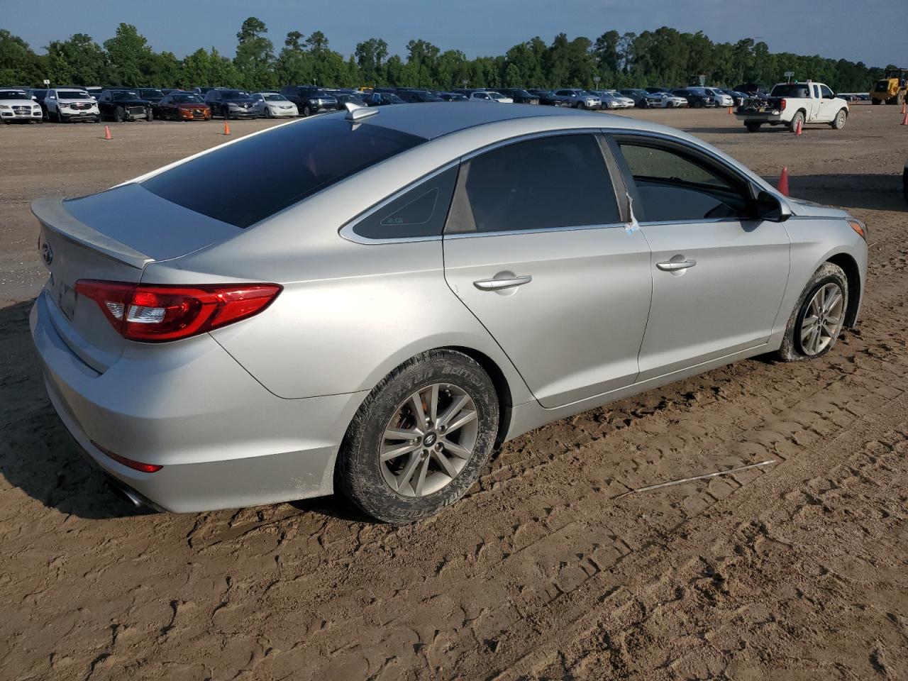 5NPE24AFXGH350310 2016 Hyundai Sonata Se