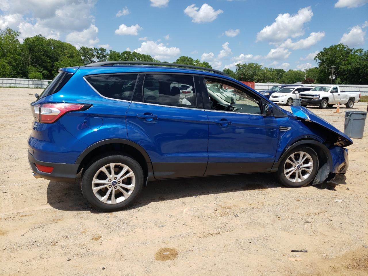 1FMCU0HD7JUD49204 2018 Ford Escape Sel