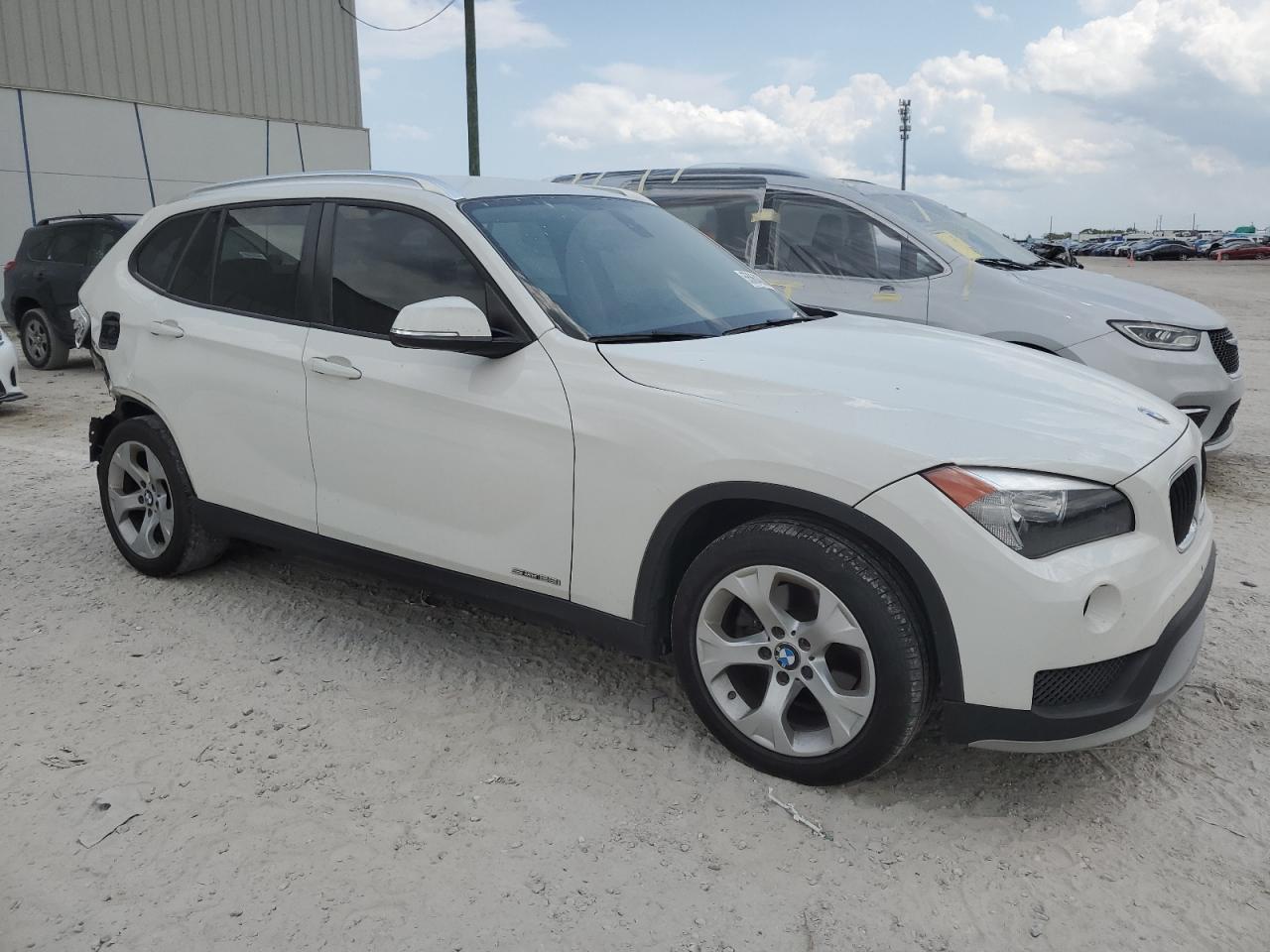 WBAVM1C57FV498553 2015 BMW X1 Sdrive28I