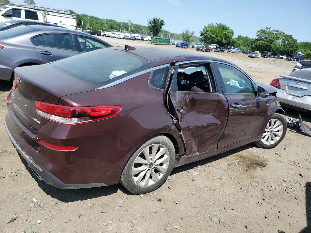 5XXGT4L3XKG301878 2019 Kia Optima Lx