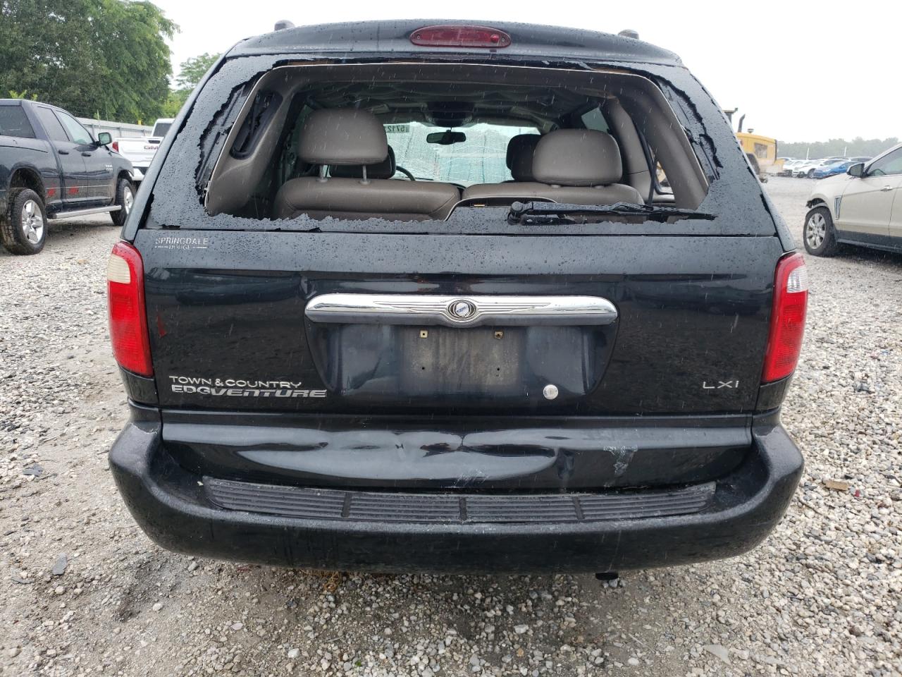 2C4GP54L93R198504 2003 Chrysler Town & Country Lxi