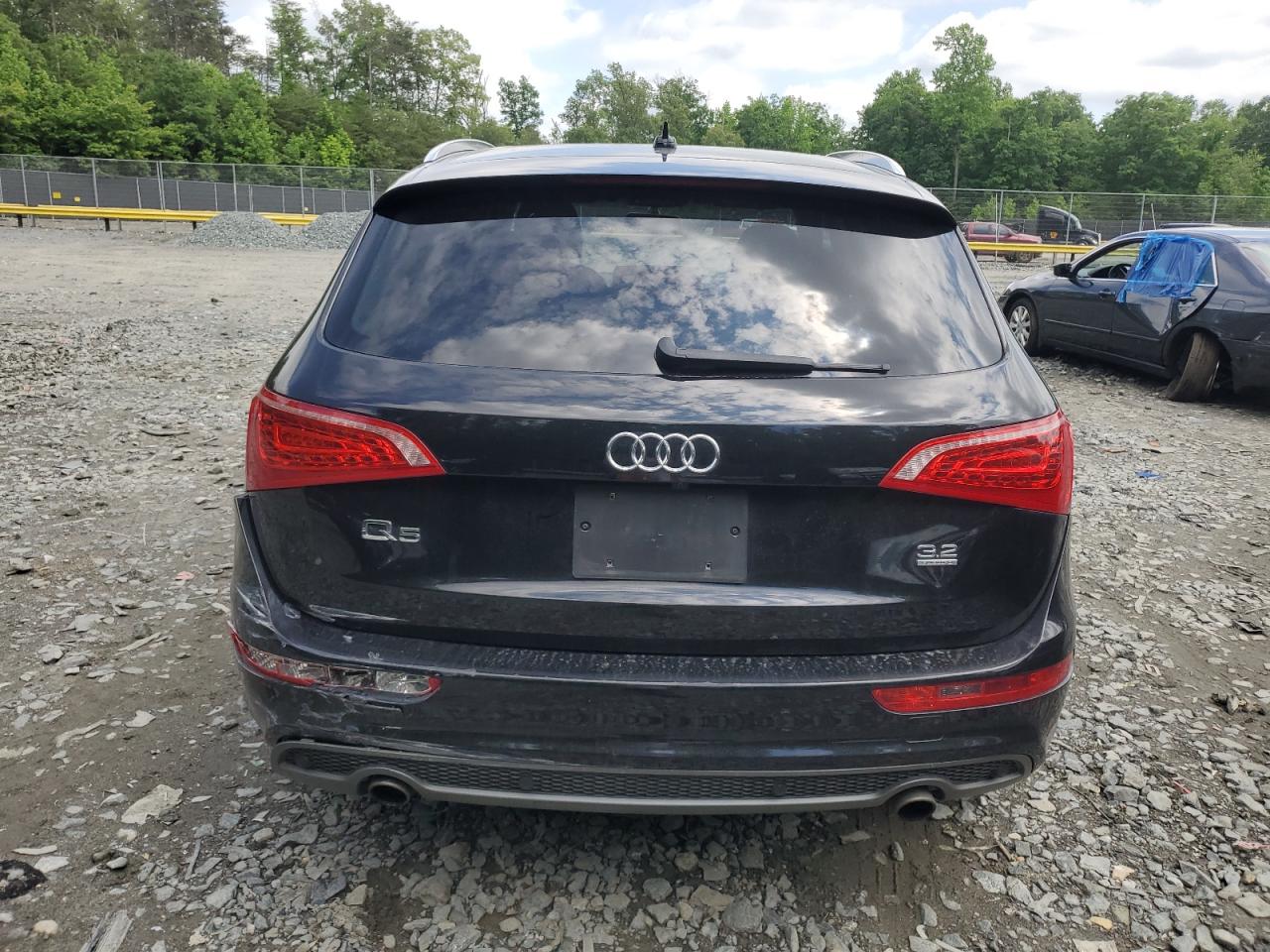 WA1DKAFP3BA072792 2011 Audi Q5 Premium Plus