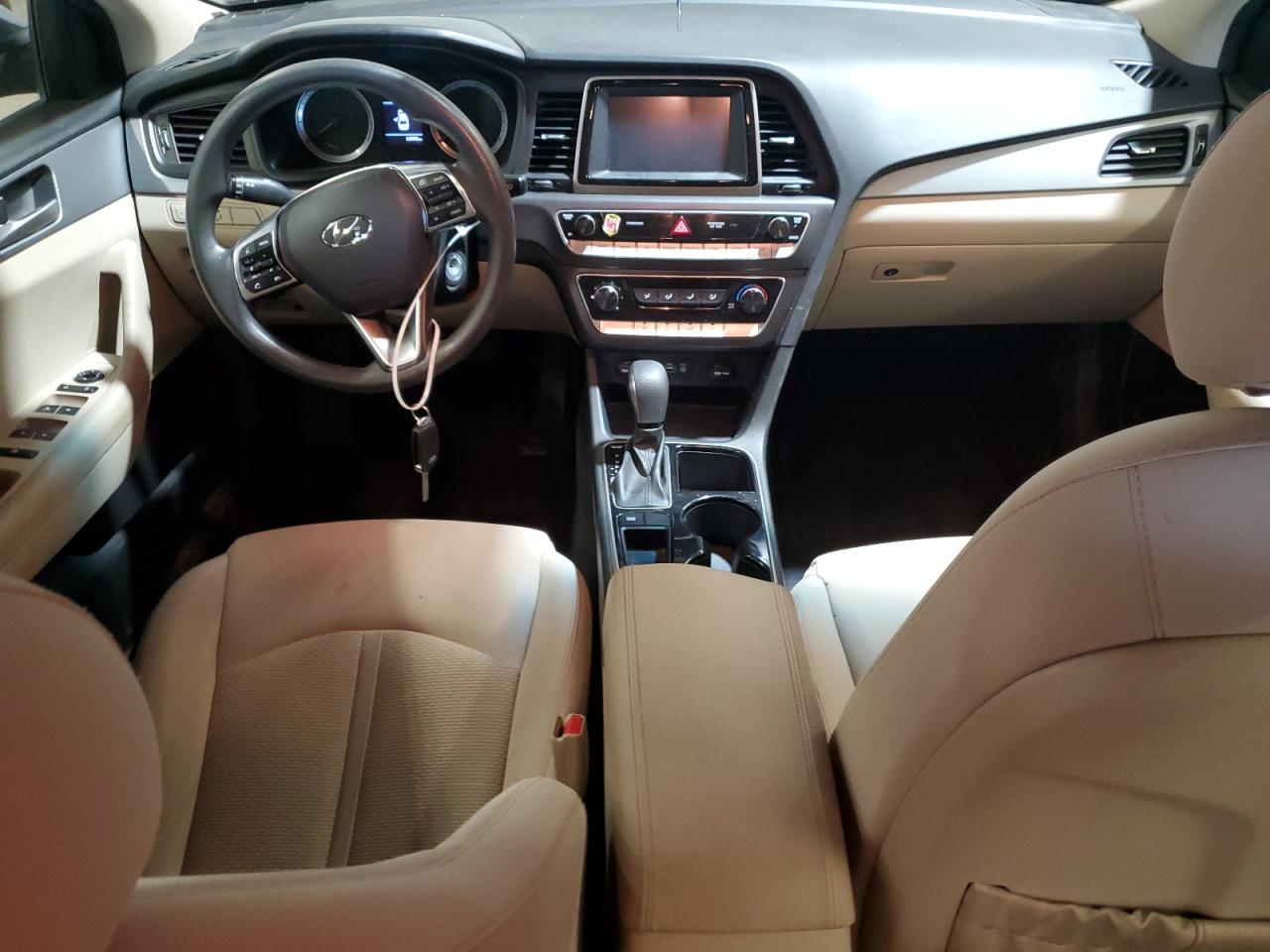 5NPE24AF3JH640900 2018 Hyundai Sonata Se