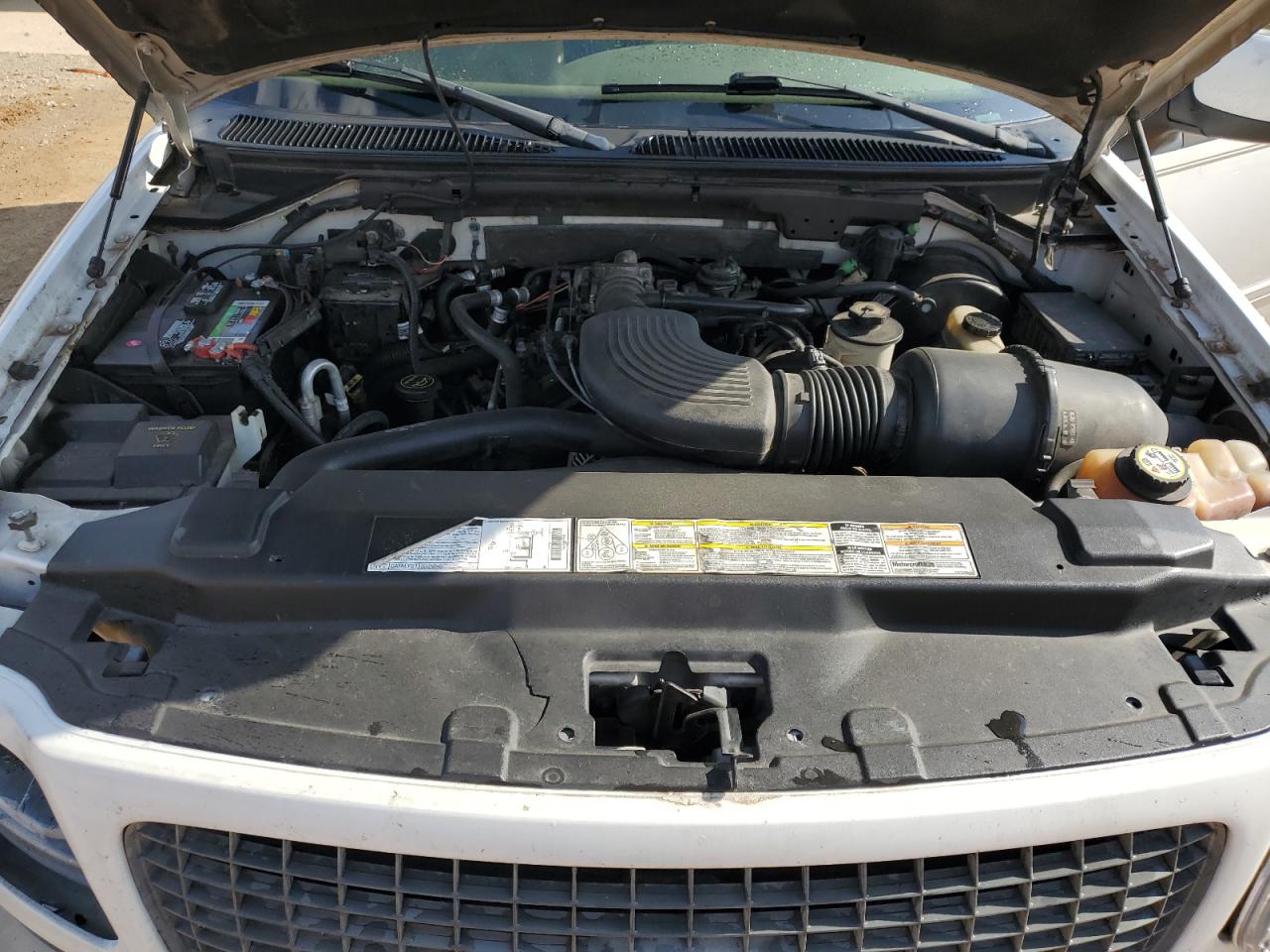 1FMFU18L42LA21112 2002 Ford Expedition Eddie Bauer