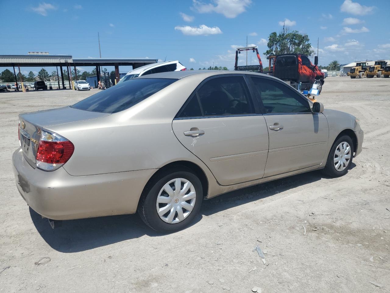 4T1BE32K05U563684 2005 Toyota Camry Le