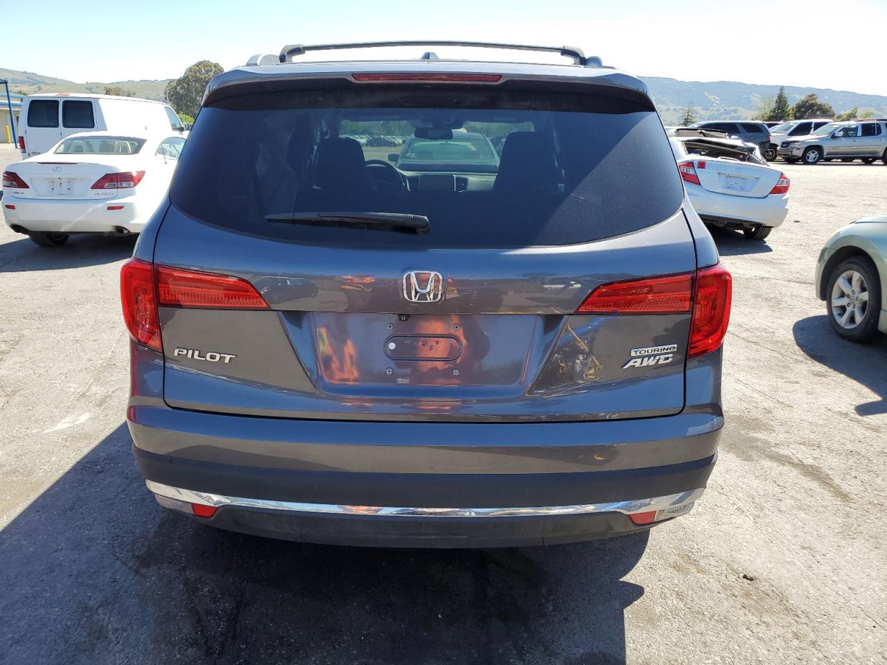 5FNYF6H97HB066792 2017 Honda Pilot Touring