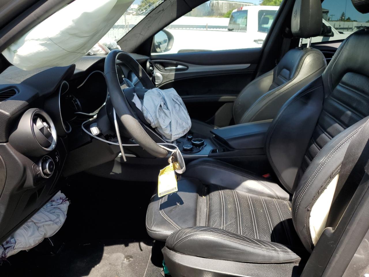 ZASFAKNN5J7B64870 2018 Alfa Romeo Stelvio Ti Sport