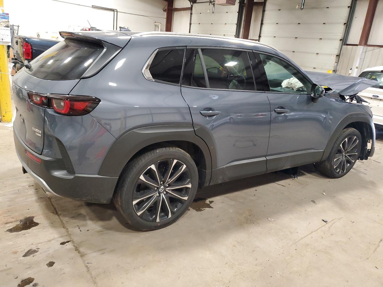 2024 Mazda Cx-50 Premium vin: 7MMVABDYXRN219143