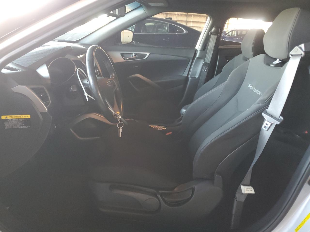 KMHTC6AD8HU318215 2017 Hyundai Veloster