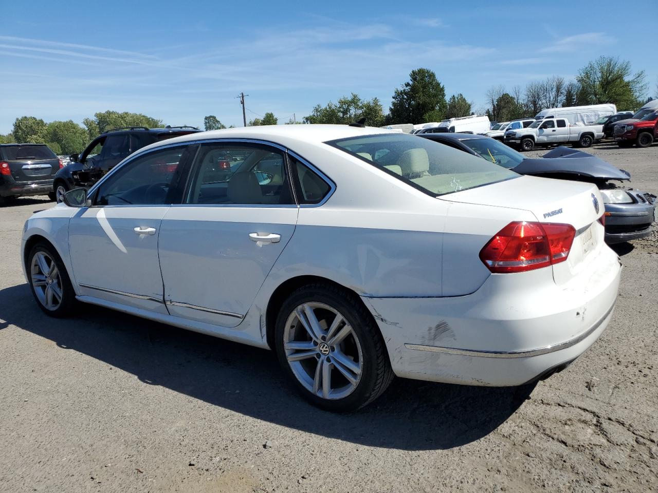 1VWCN7A32CC076917 2012 Volkswagen Passat Sel