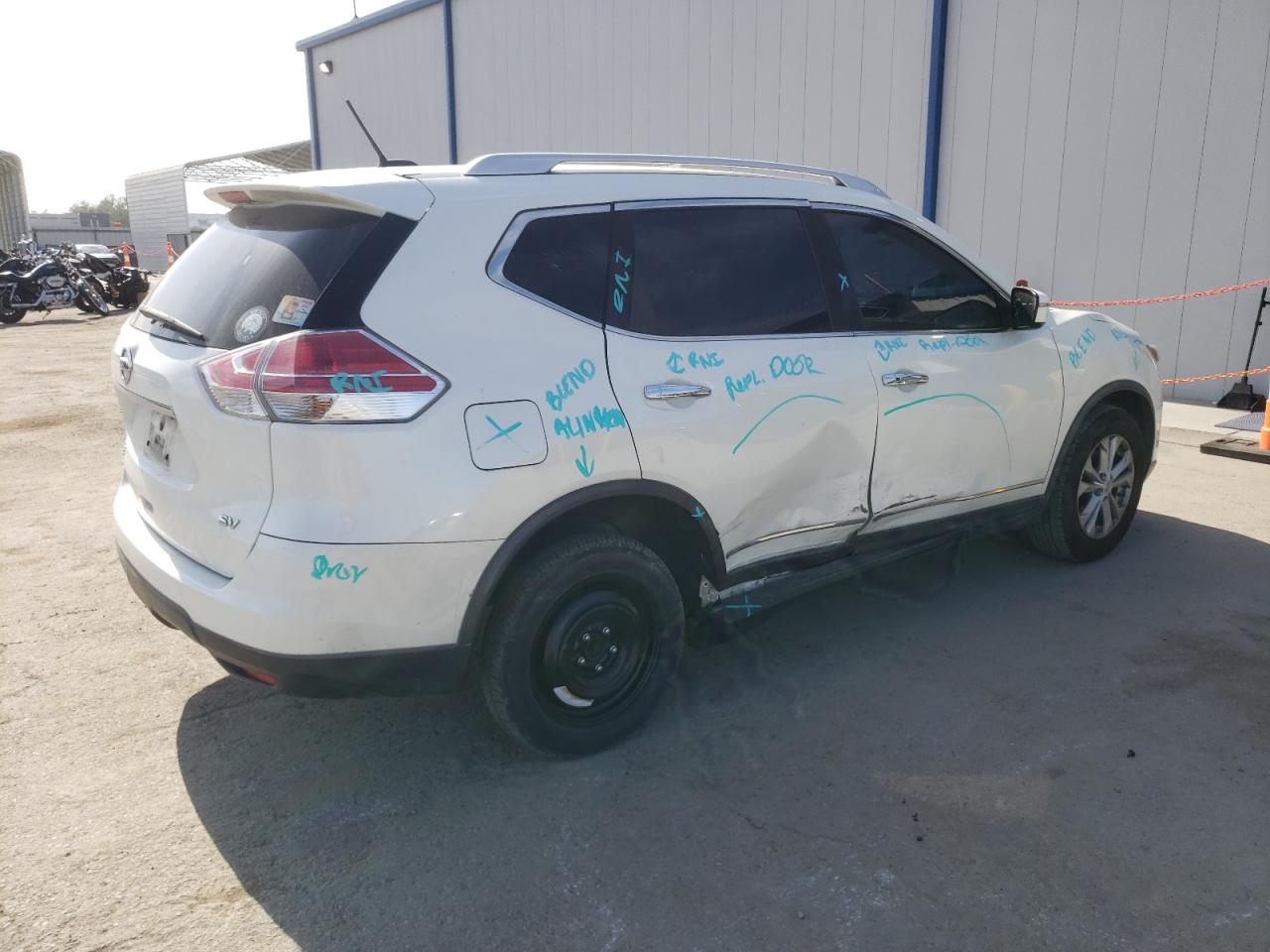 2016 Nissan Rogue S vin: KNMAT2MT0GP643266