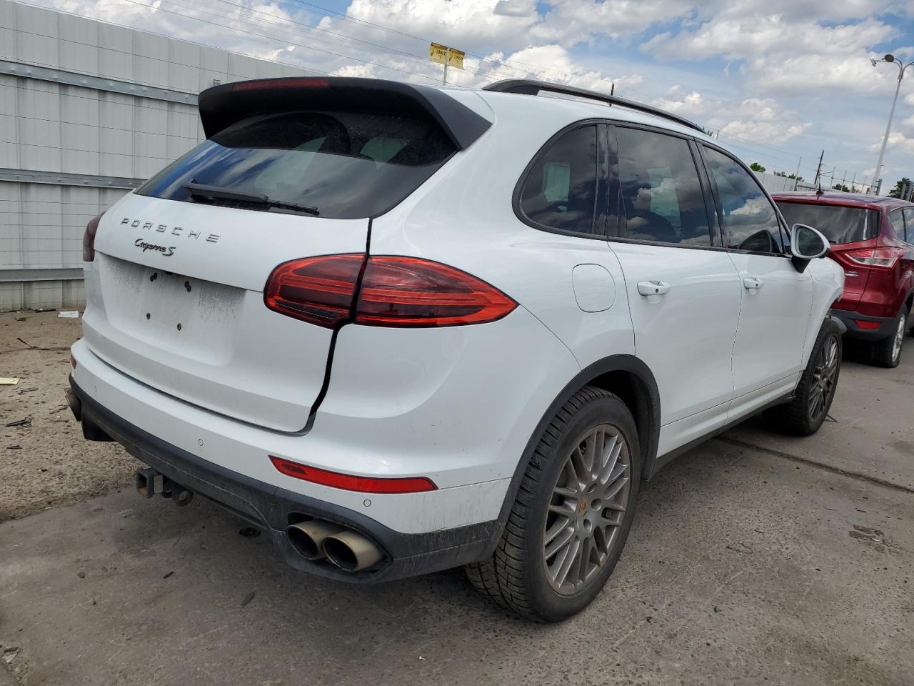 WP1AB2A2XGLA93689 2016 Porsche Cayenne S