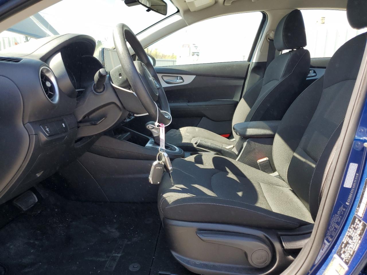 3KPF24AD5PE549756 2023 Kia Forte Lx