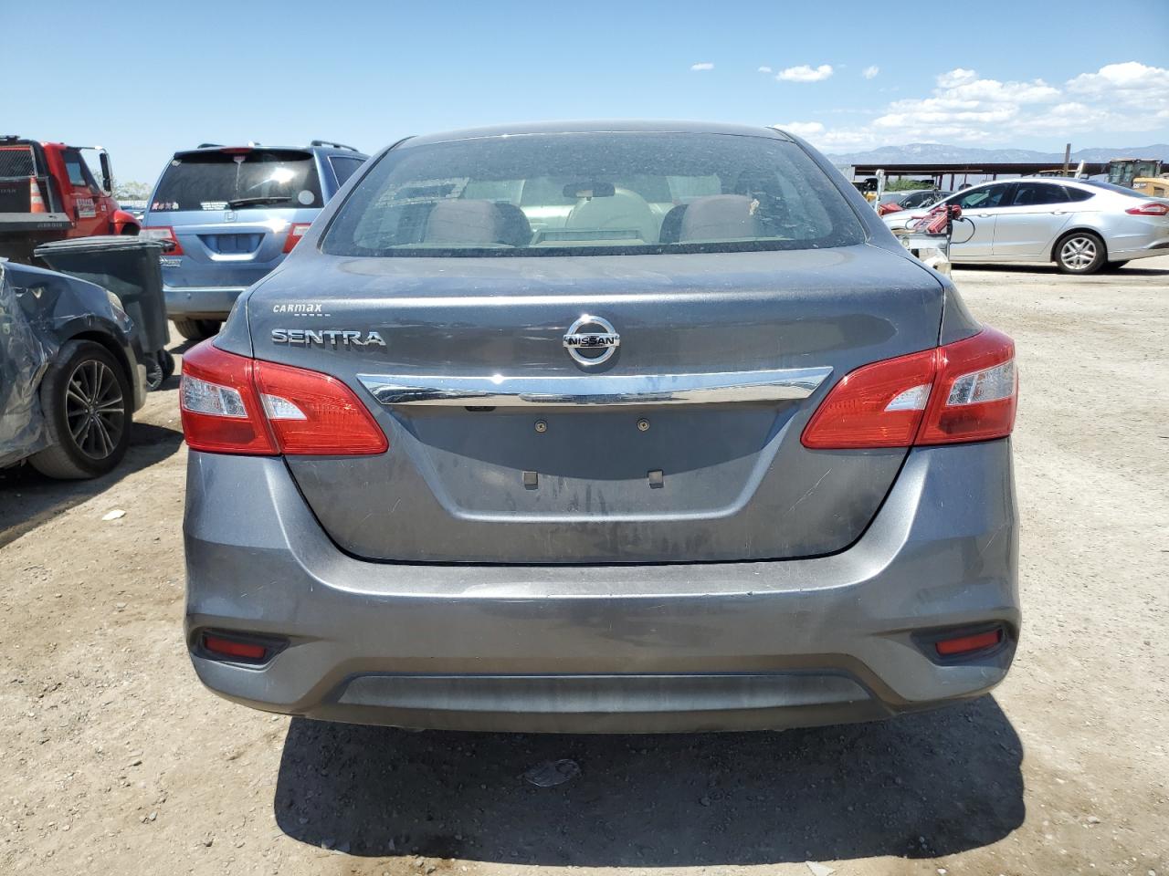 3N1AB7AP9JY251211 2018 Nissan Sentra S