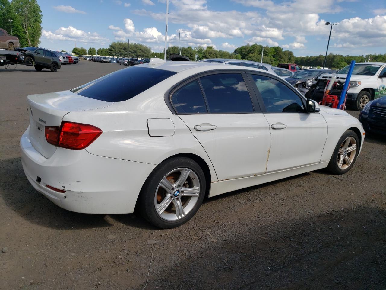 WBA3B5G53DNS00995 2013 BMW 328 Xi Sulev