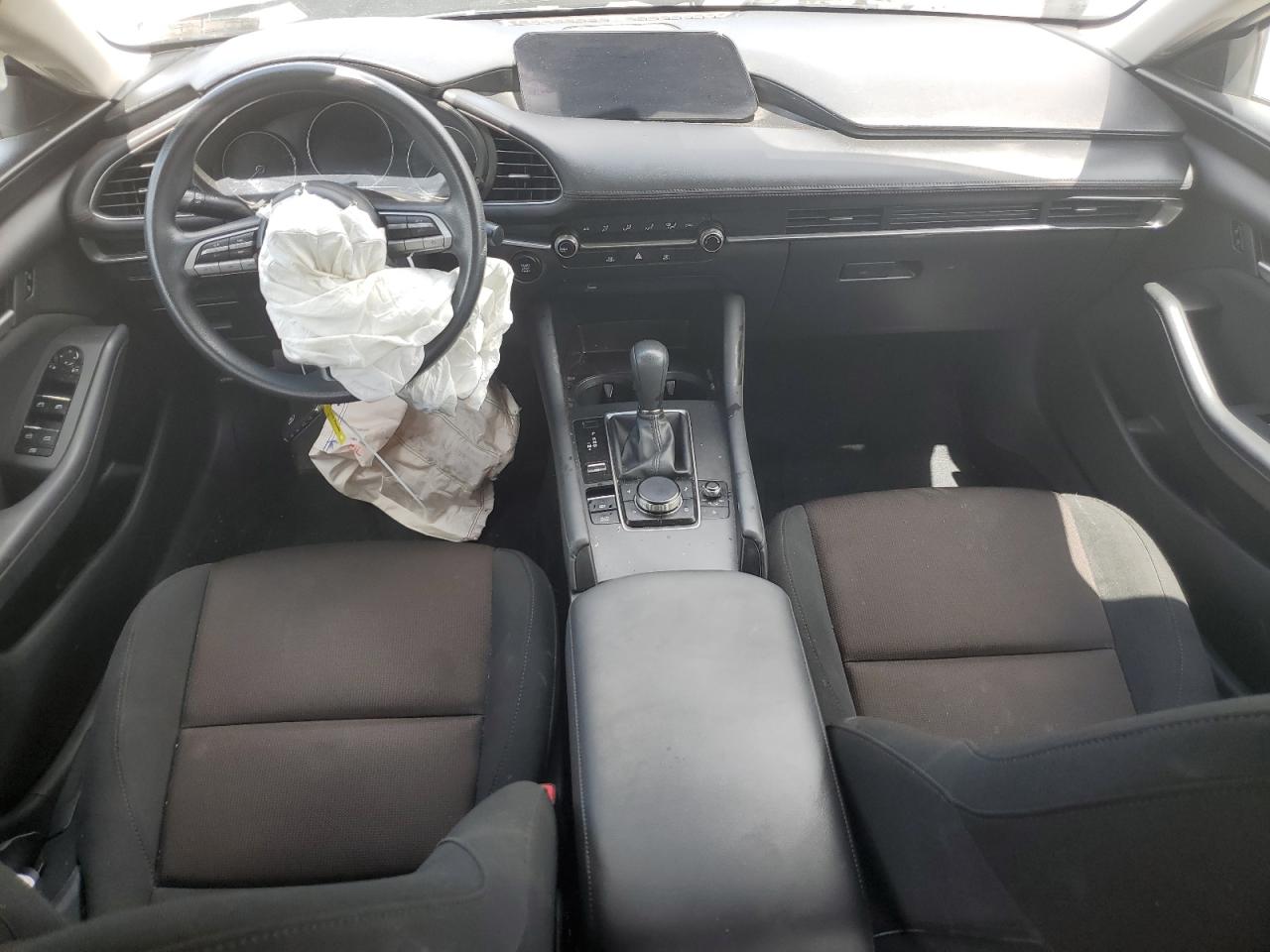 JM1BPABL8K1106534 2019 Mazda 3