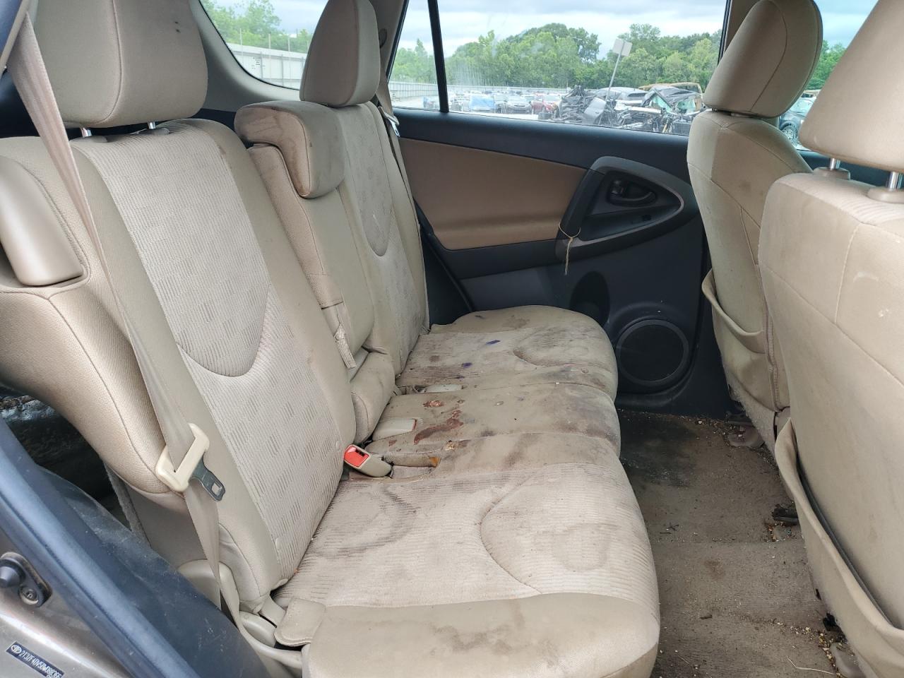 2T3ZF4DV5BW088366 2011 Toyota Rav4