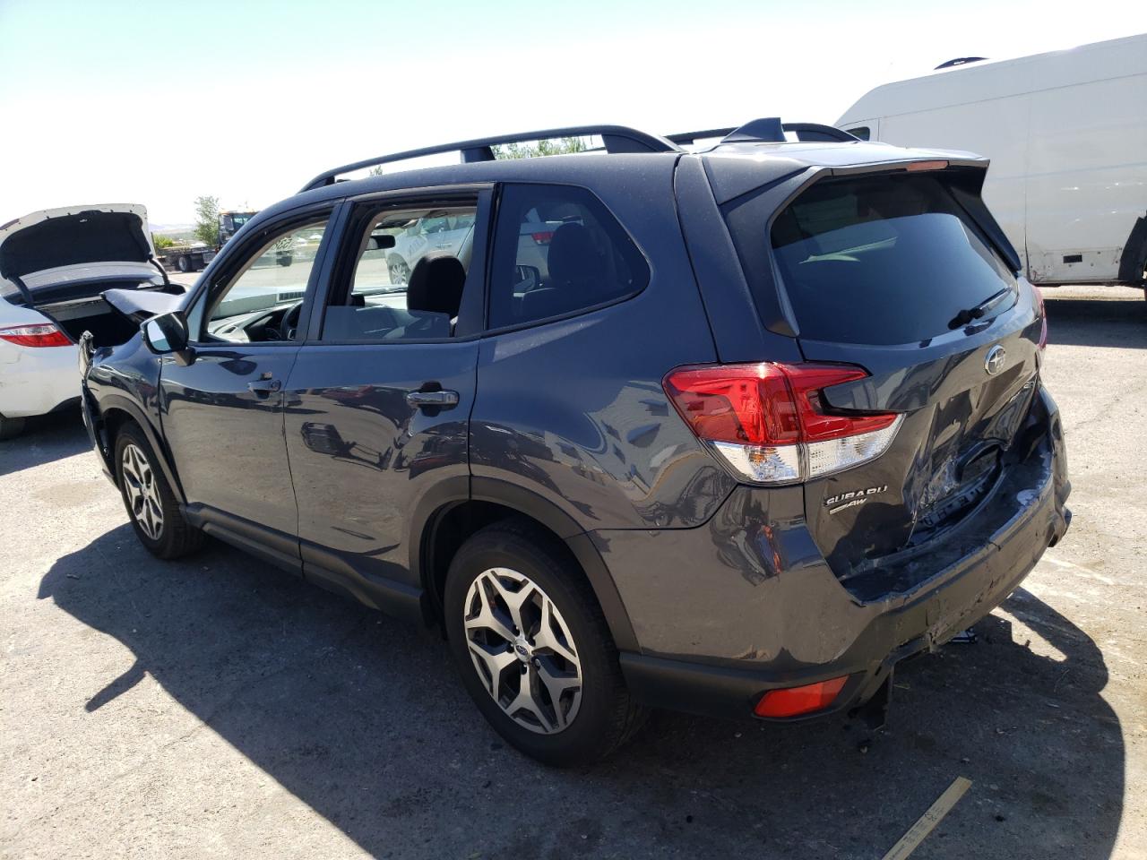 2021 Subaru Forester Premium vin: JF2SKAJC3MH483154