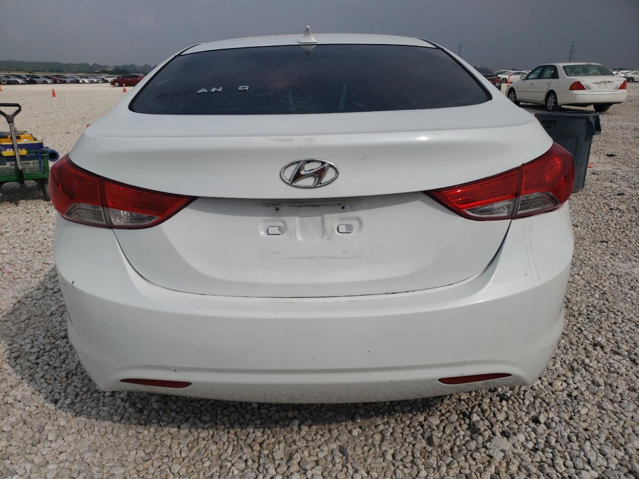 5NPDH4AE2FH602986 2015 Hyundai Elantra Se