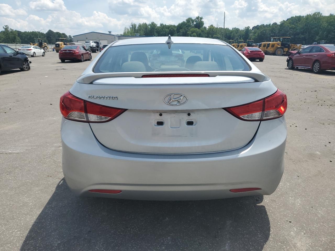 5NPDH4AE7DH301174 2013 Hyundai Elantra Gls