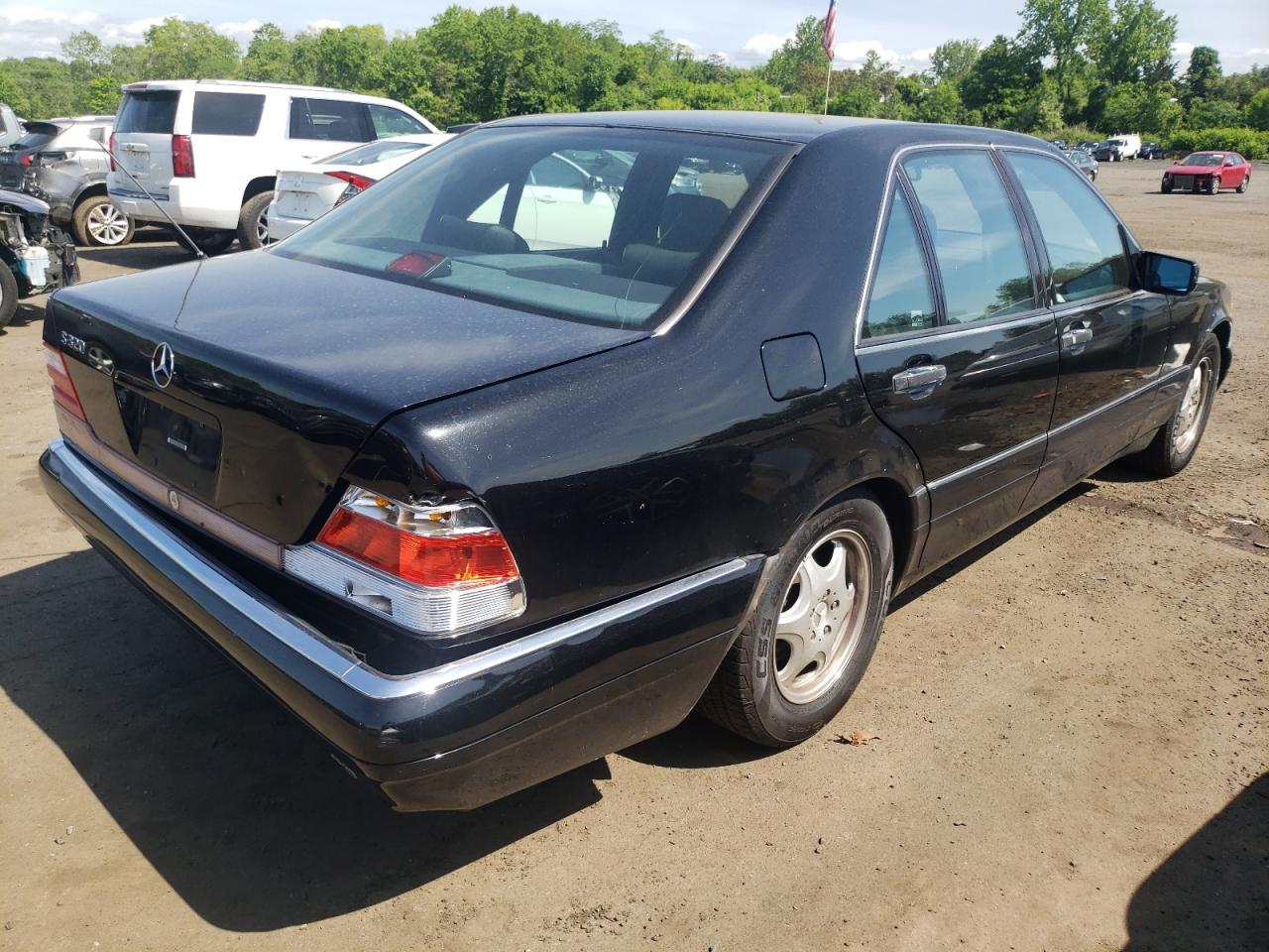 WDBGA32G5WA399156 1998 Mercedes-Benz S 320W