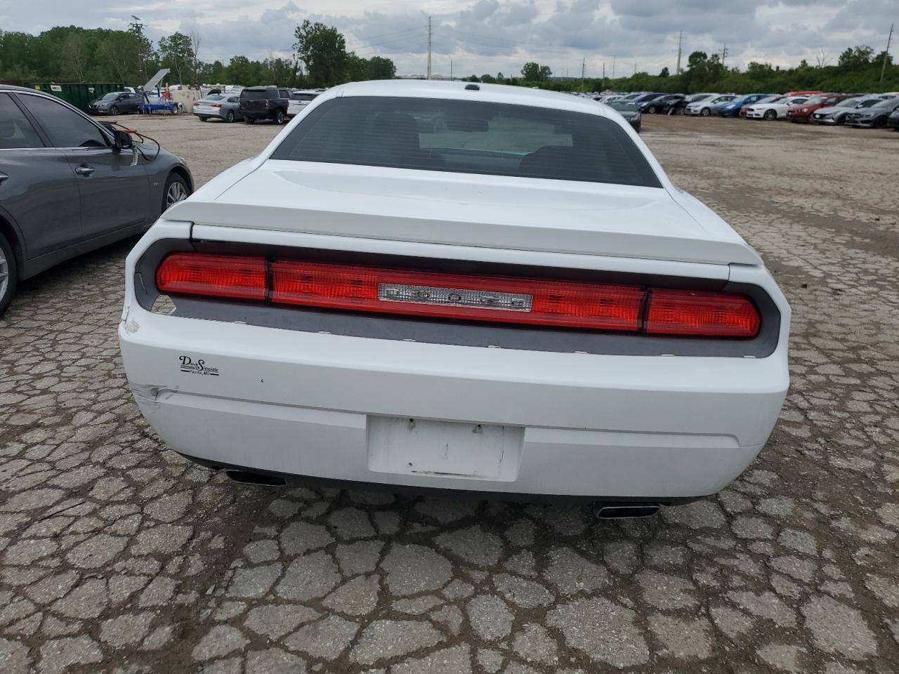 2C3CDYAG8DH674852 2013 Dodge Challenger Sxt