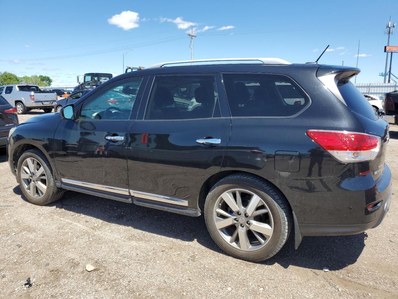 5N1AR2MMXGC634147 2016 Nissan Pathfinder S