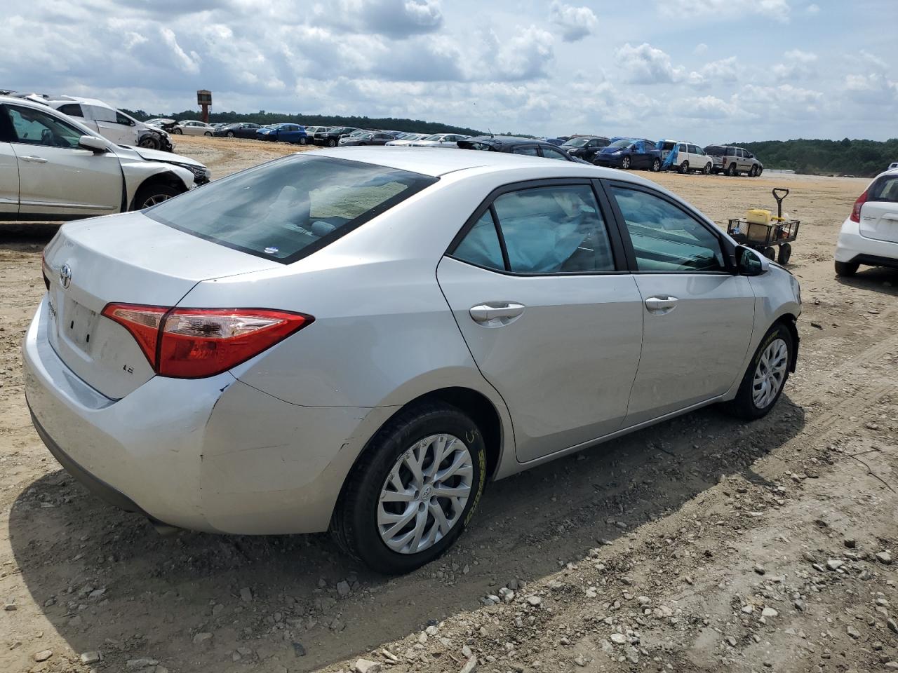 5YFBURHE7JP813022 2018 Toyota Corolla L