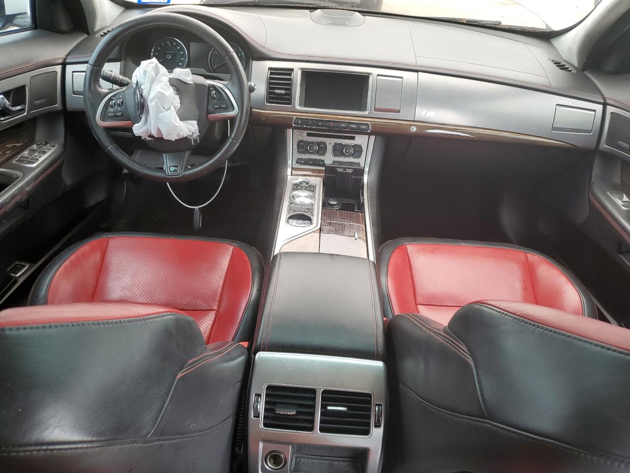 SAJWA8JH5FMU70585 2015 Jaguar Xf R+Speed